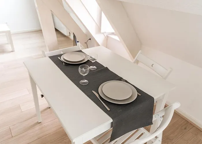 Apartment Hyper Centre - Dans Particulier - Charles Le Temeraire *