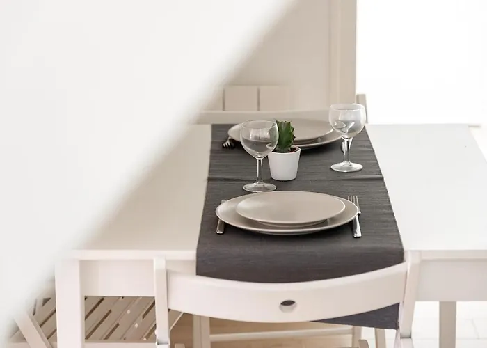 Hyper Centre - Dans Particulier - Charles Le Temeraire *