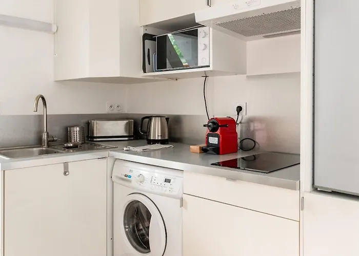 Hyper Centre - Dans Particulier - Charles Le Temeraire *